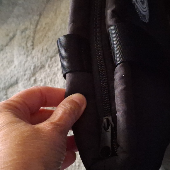 5/$25- Victoria Secret Black Zippered Tote Bag EUC - Picture 5 of 5